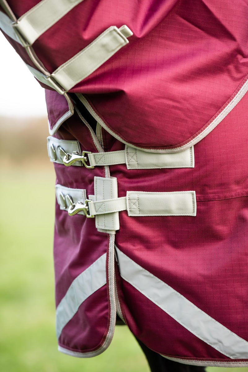 200G Detachable Neck Turnout Rug - Burgundy - image 3 - Wellbeing Pets
