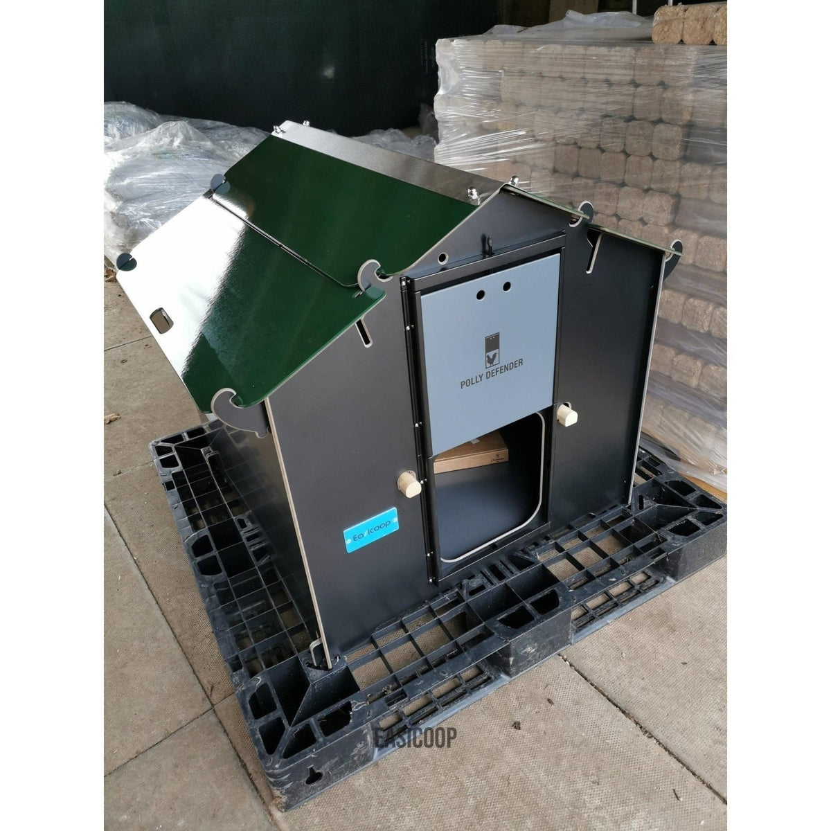 Easicoop Eco HPL Chicken Coop | Up to 5 Medium Birds - product image 3 - Wellbeing Pets