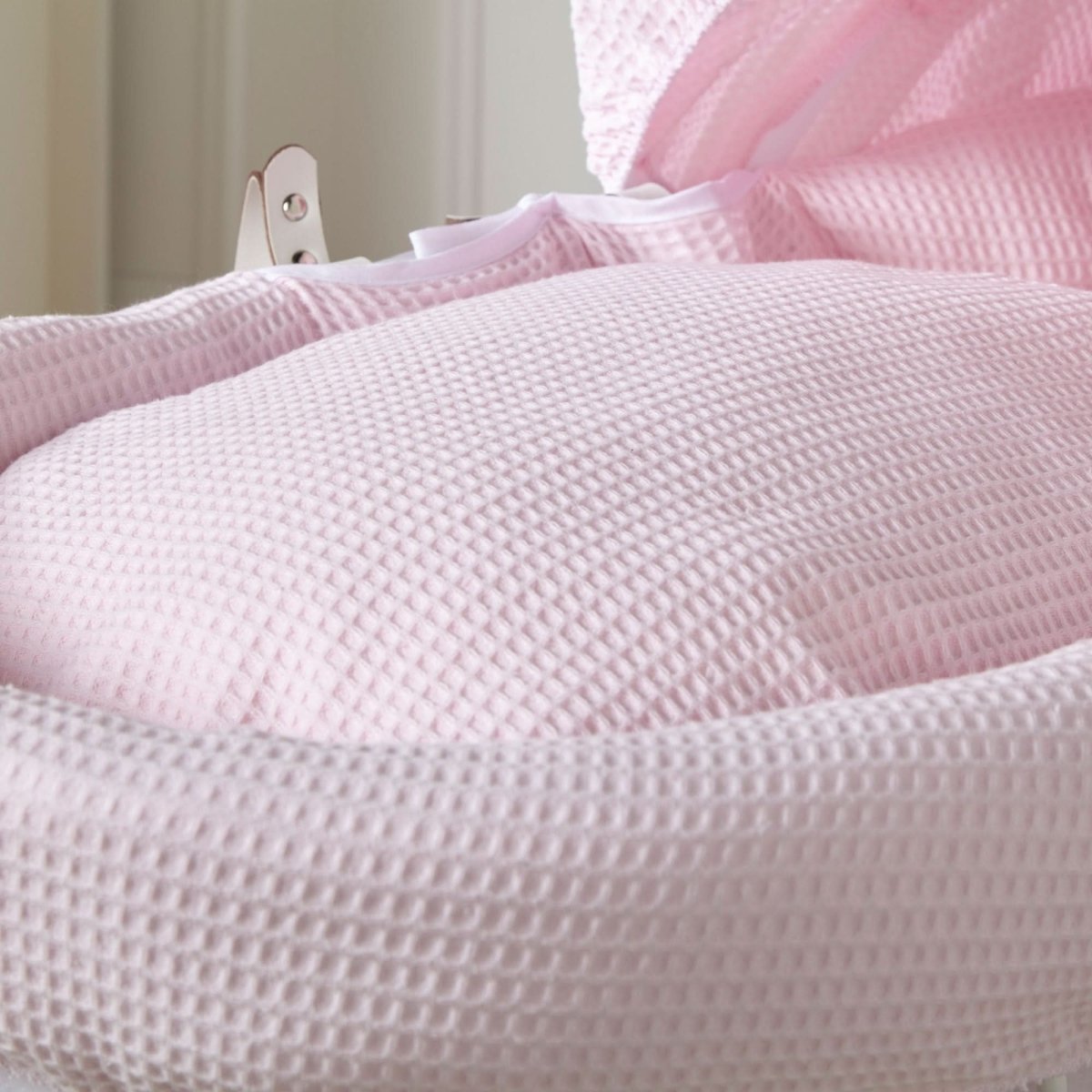 Pink Waffle White Wicker Baby Moses Basket With Stand
